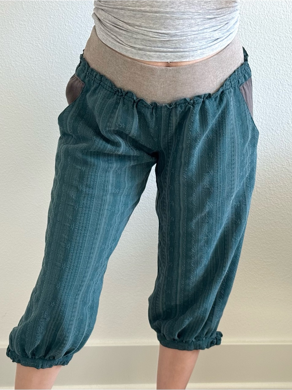 Tankus Capri Parachute Pants